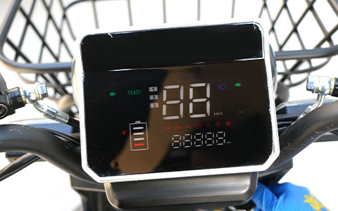 Electric Motorcycle | HD Display Dashboard Feature Electric motorcycle HD LCD instrument cluster, clear display for speed, battery level and riding data