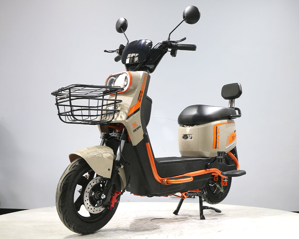 Purple Electric Scooter | Side View XT electric bike
