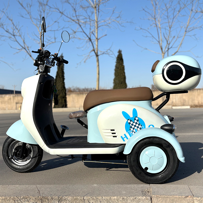 V1 Electric Tricycle | 3-Wheel Mobility Scooter with Baby Seat, Suitable for Adults and Families