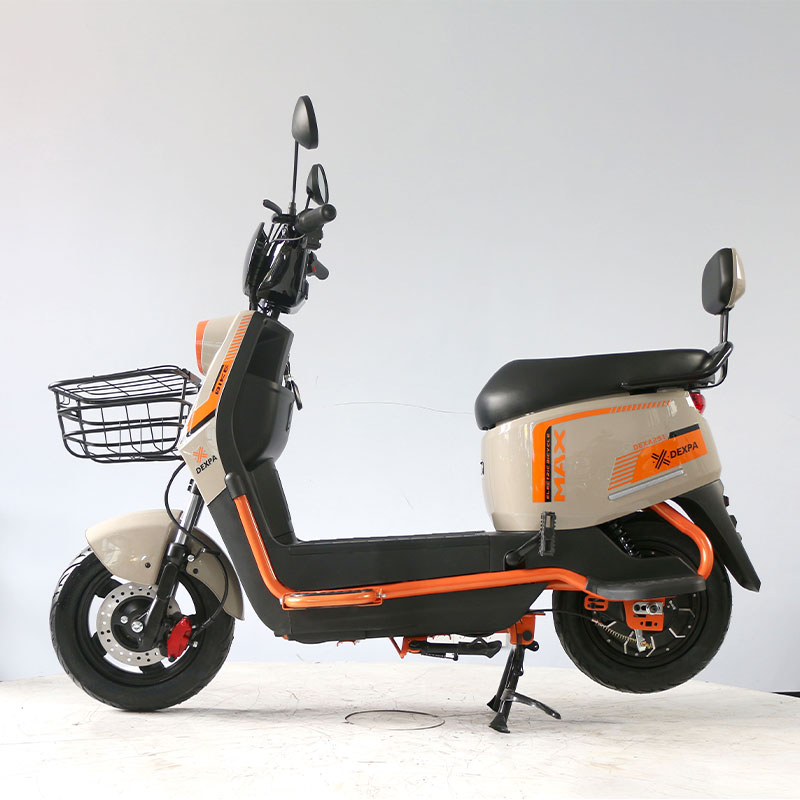 Stylish Dual Headlight Electric Bike | Long Range Commuter E-Bicycle with Storage Basket & Comfort Saddle